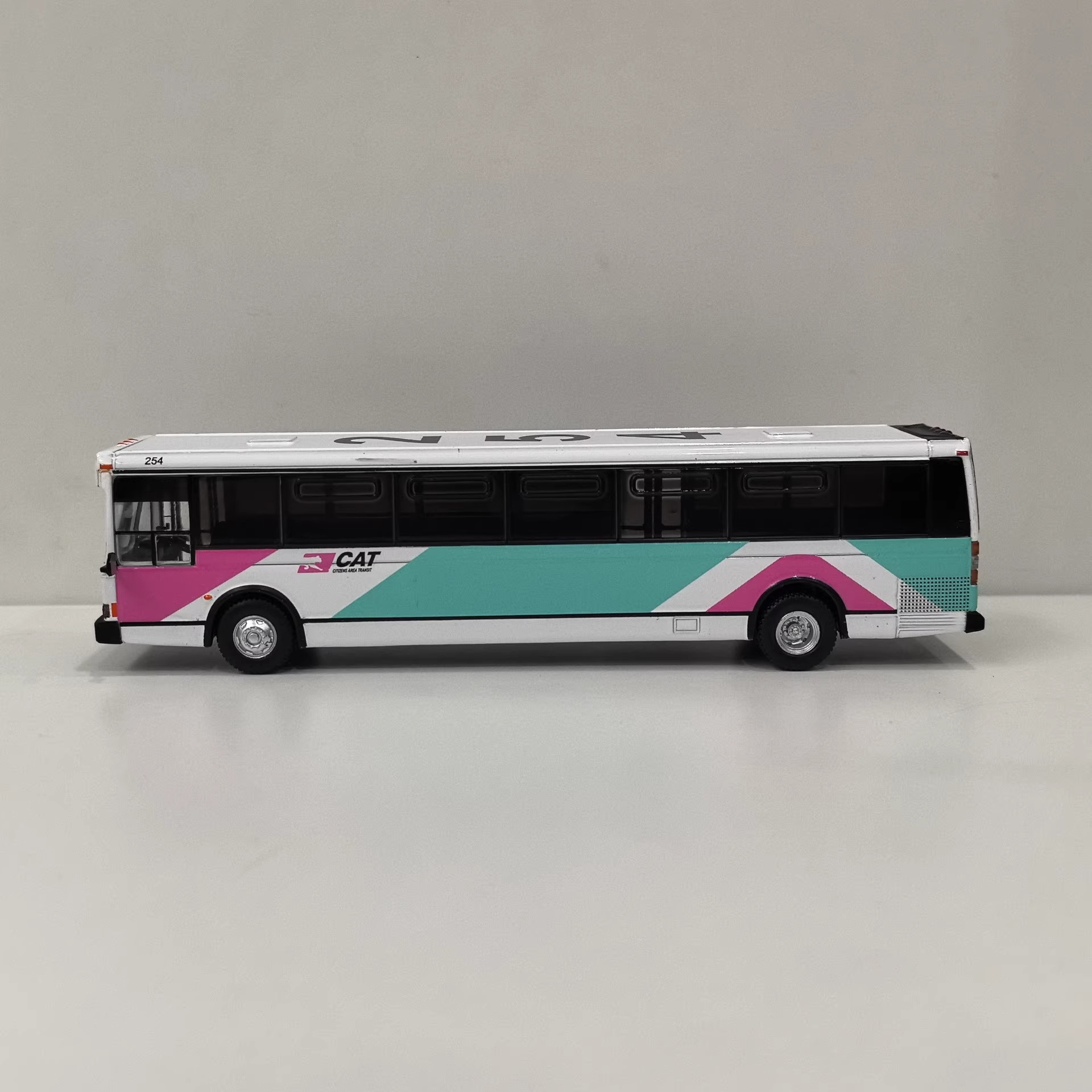 Diecast IR 1/87 Scale HO GRUMM - Cat Toys review and price