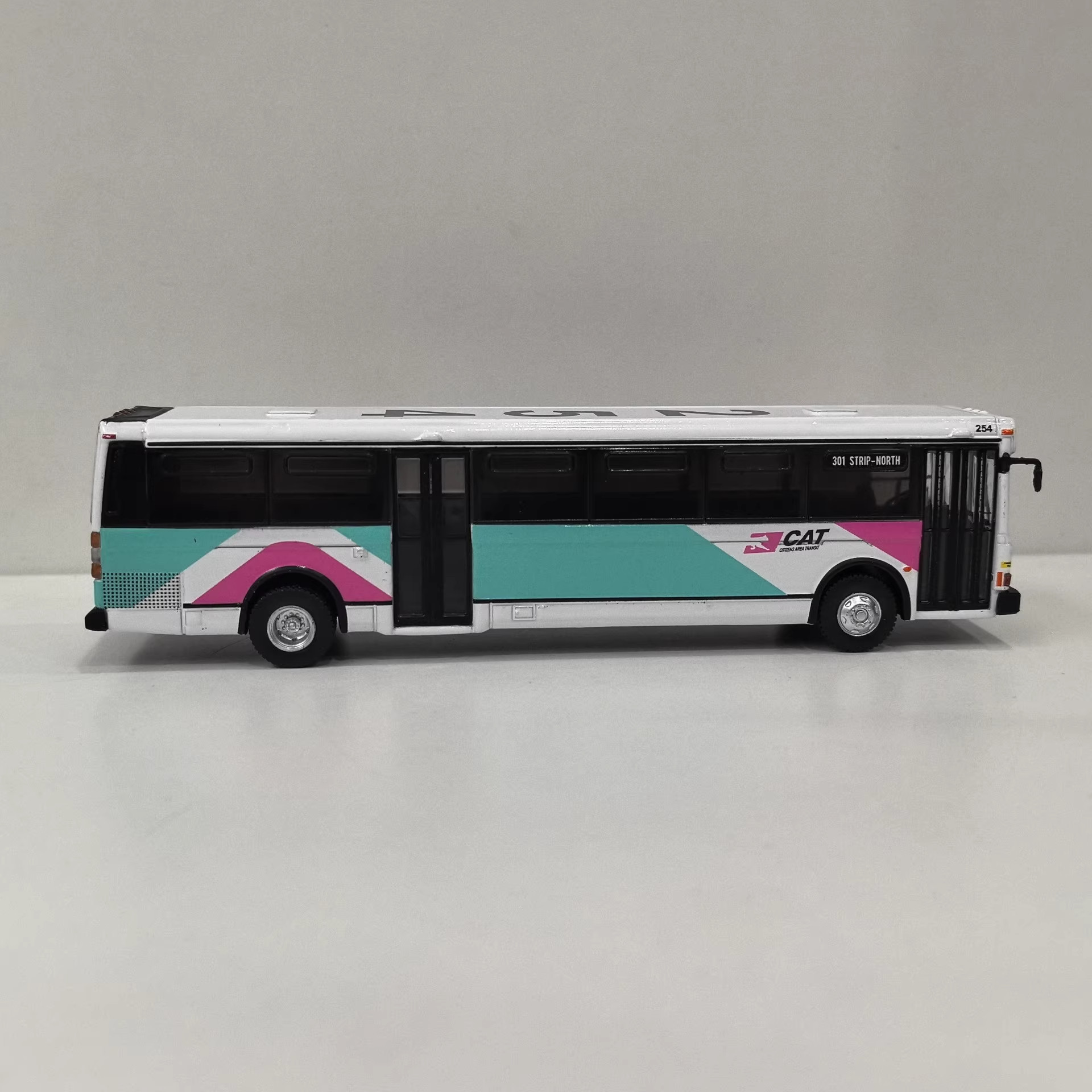Diecast IR 1/87 Scale HO GRUMM - Cat Toys review and price